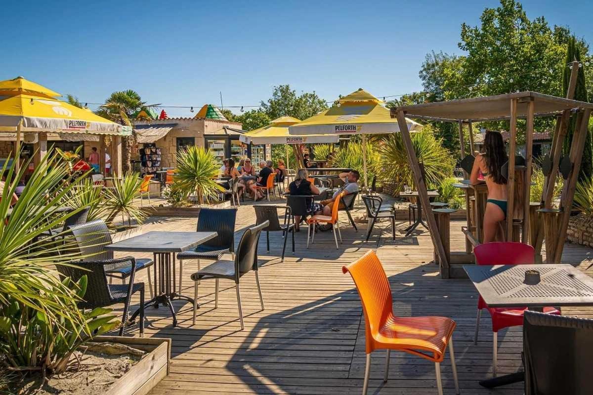 Camping 4 Etoiles - Parc Aquatique - Eei0Fi Saint-Georges-d'Oleron Zewnętrze zdjęcie